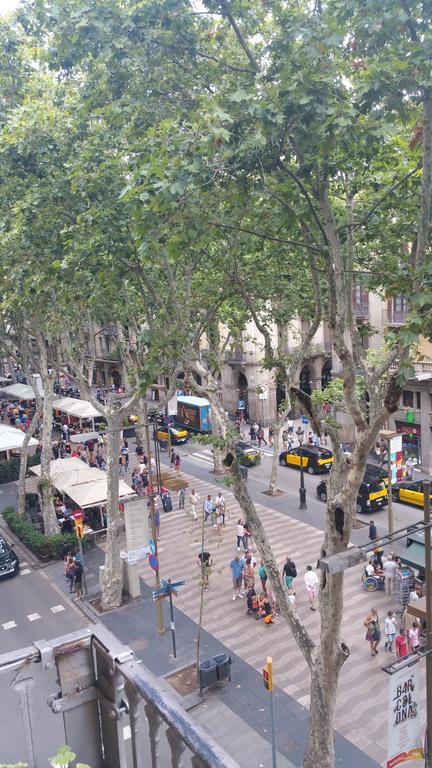 Hostal Mimi Las Ramblas Барселона Стая снимка