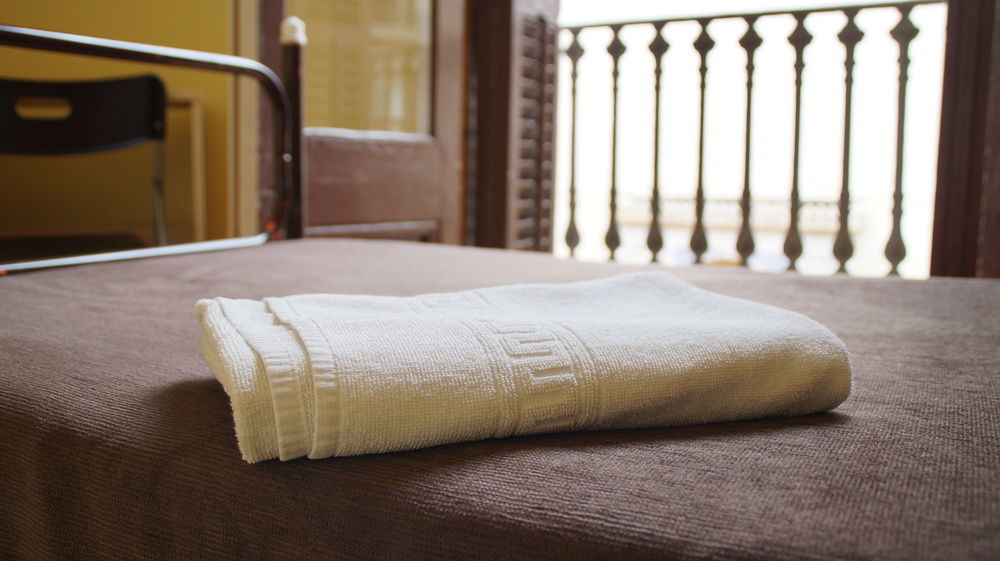 Hostal Mimi Las Ramblas Барселона Екстериор снимка