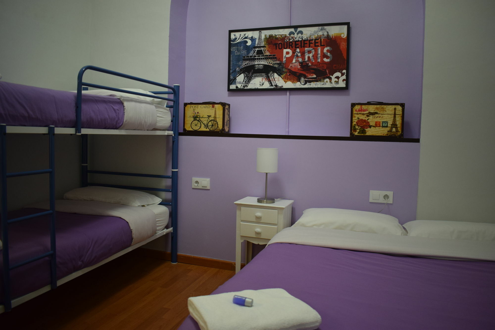Hostal Mimi Las Ramblas Барселона Екстериор снимка