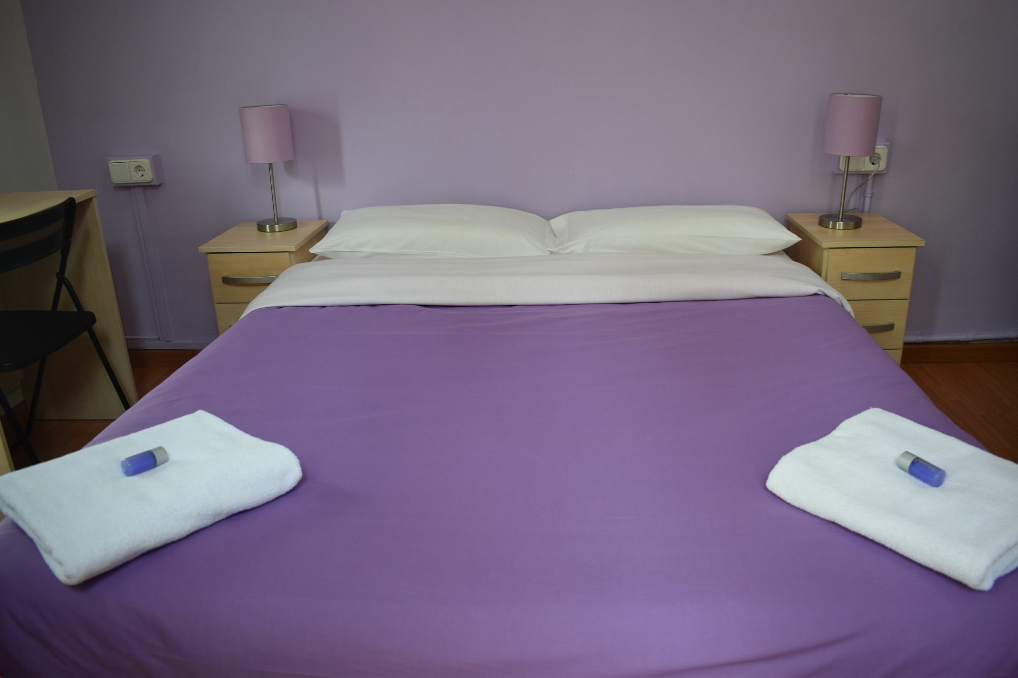 Hostal Mimi Las Ramblas Барселона Екстериор снимка