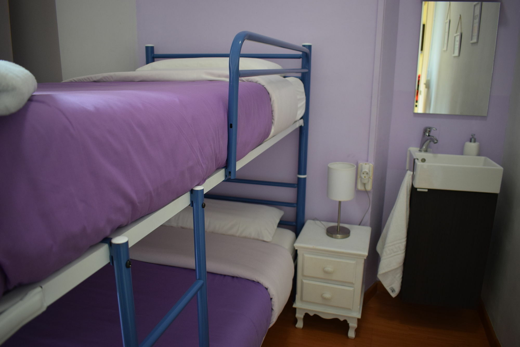 Hostal Mimi Las Ramblas Барселона Екстериор снимка