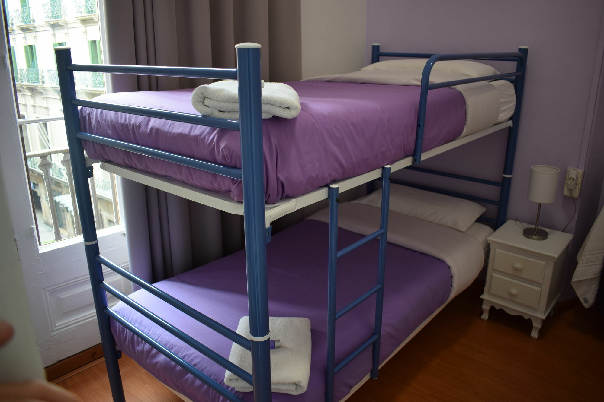 Hostal Mimi Las Ramblas Барселона Екстериор снимка