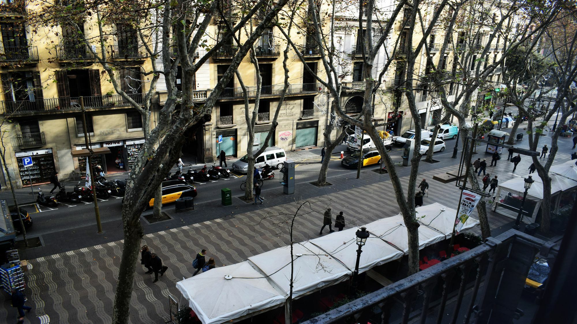 Hostal Mimi Las Ramblas Барселона Екстериор снимка