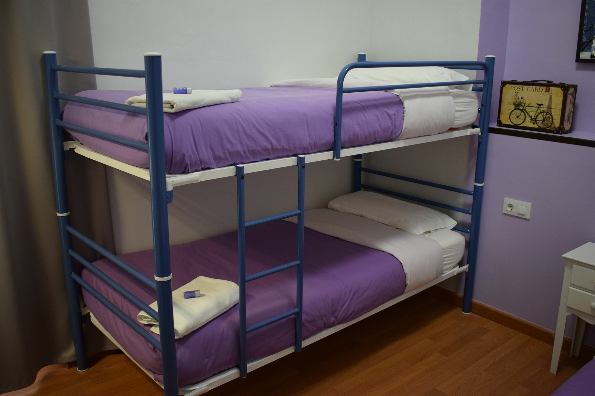 Hostal Mimi Las Ramblas Барселона Екстериор снимка